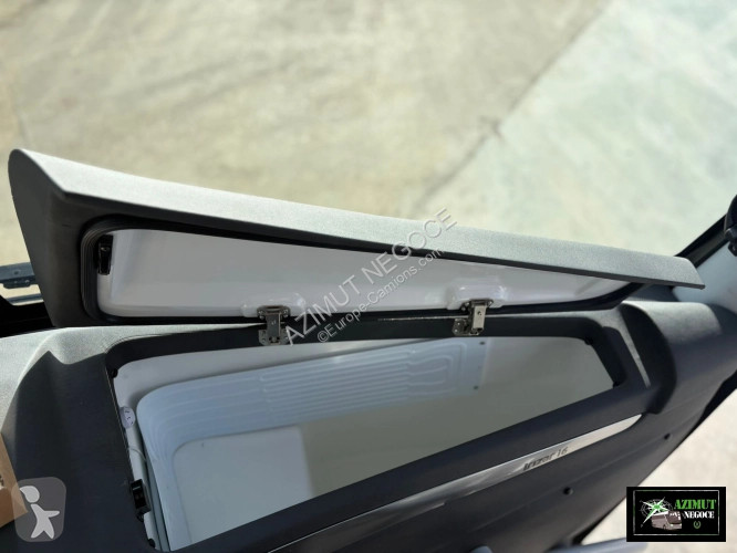 Междуградски автобус Irizar IRIZAR