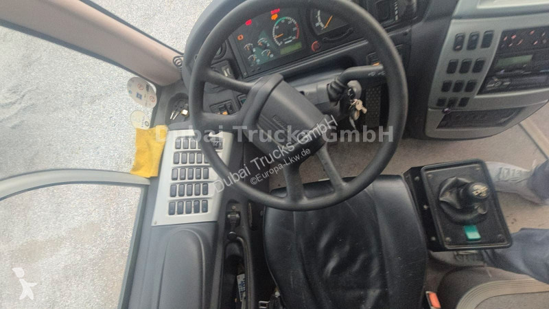 Междуградски автобус Scania...