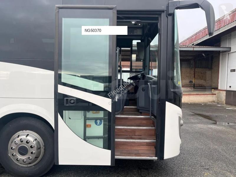 حافلة Iveco