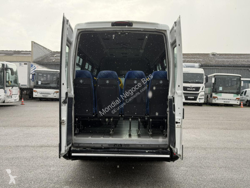 Véhicule utilitaire Iveco 50C17
