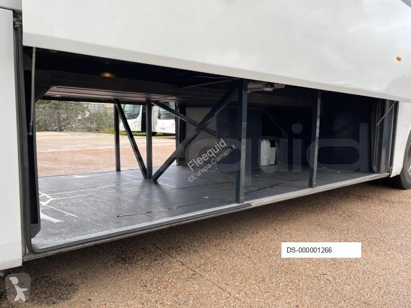 Ônibus viagem Irisbus 389