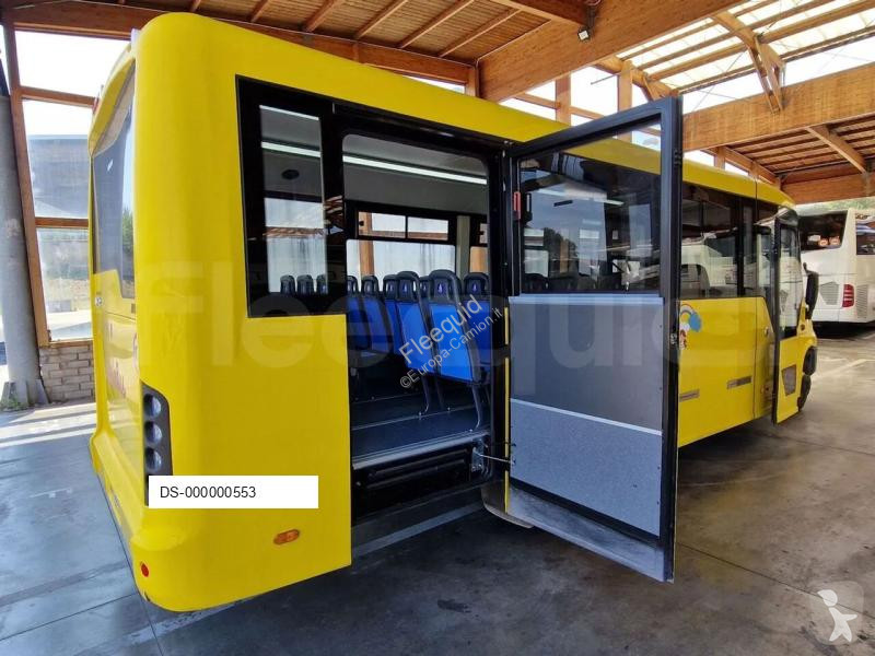 Междугородний автобус Iveco