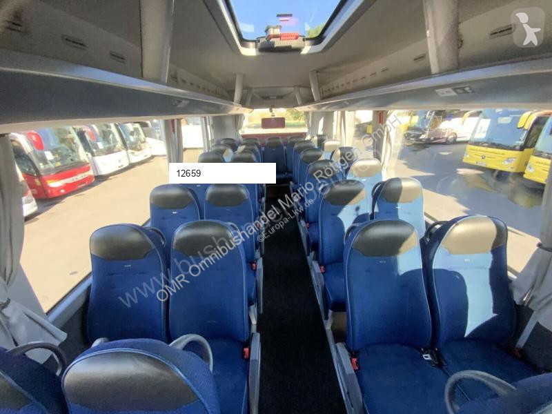 MAN R 08 coach