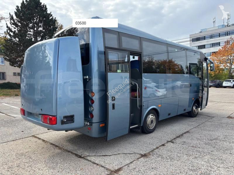 Rutebil Isuzu Novo