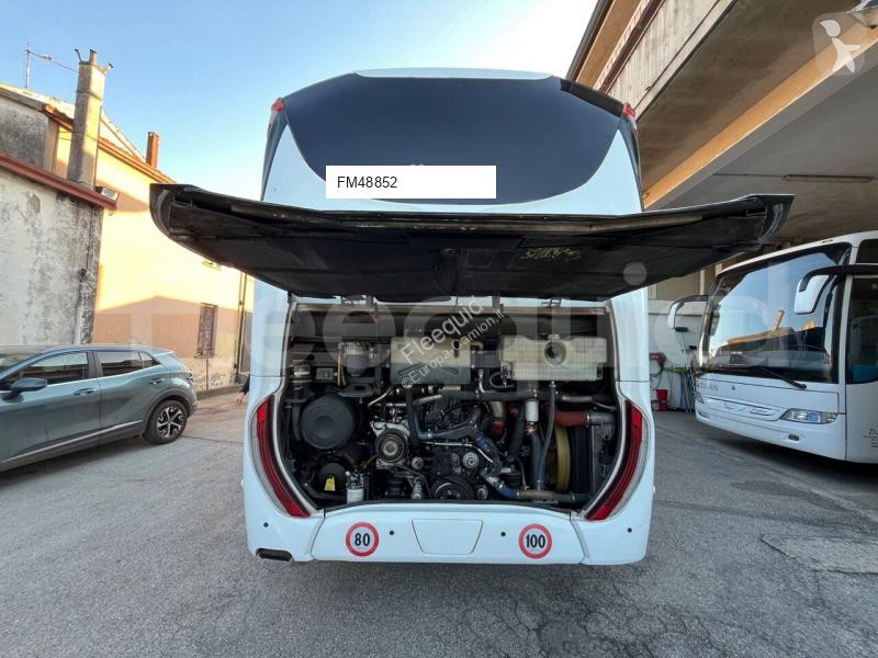 حافلة Iveco