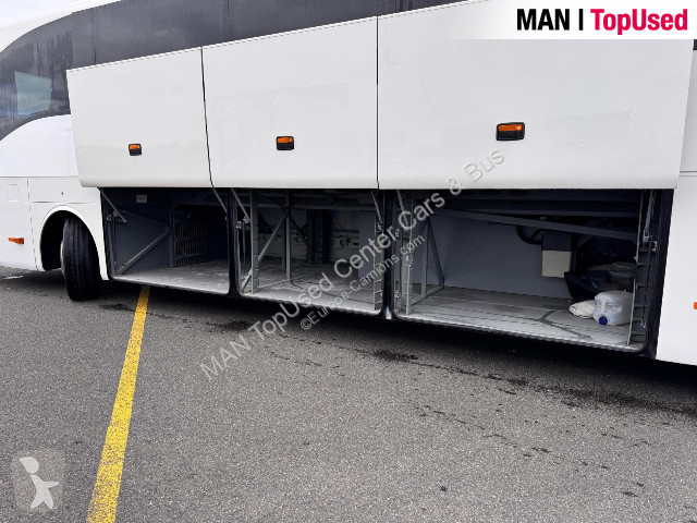حافلة Mercedes Tourismo RHD 16