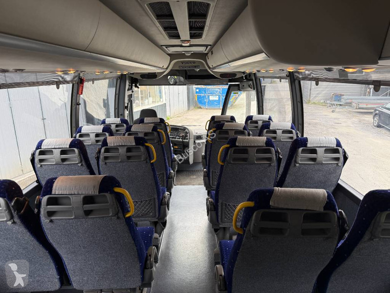 Távolsági autóbusz Volvo B12M Kombi