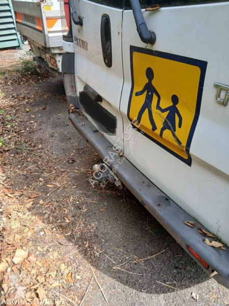 Autocar Renault TRAFIC