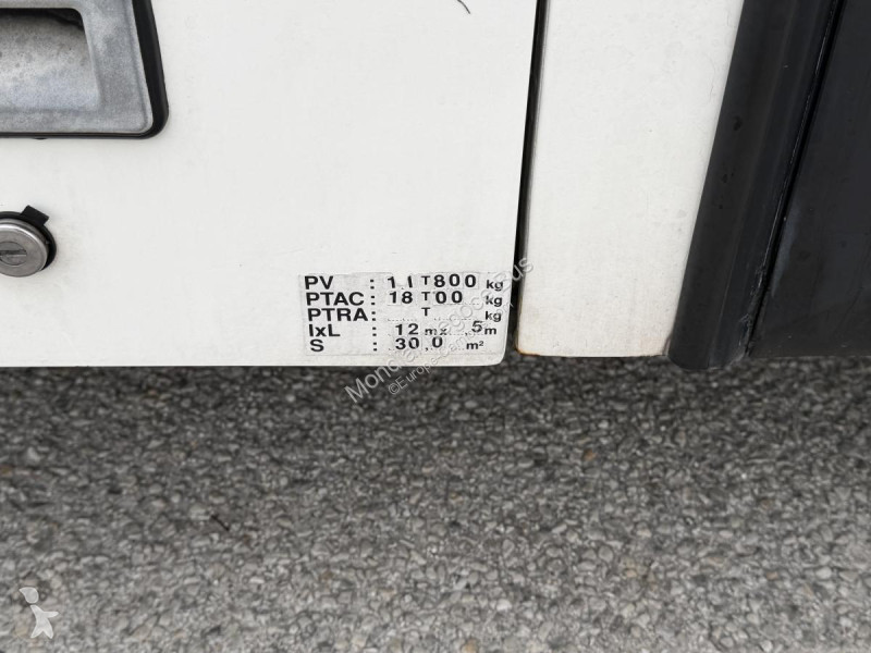 Távolsági autóbusz MAN  SU 283 A72