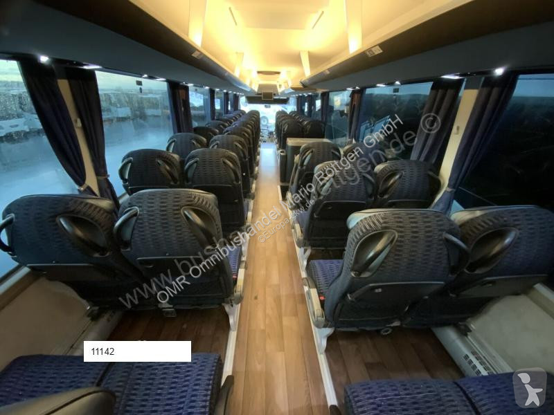 حافلة Neoplan L