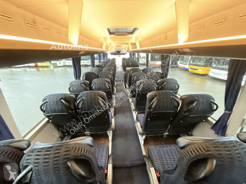 حافلة Neoplan L