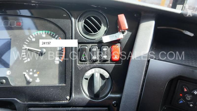 Touringcar Irizar I6 S 14.37 / lift