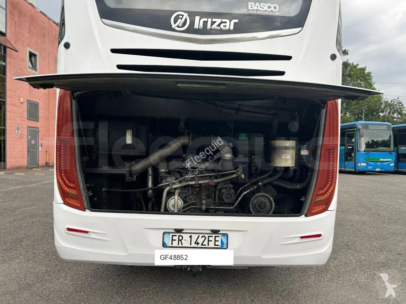 Междуградски автобус Irizar i6