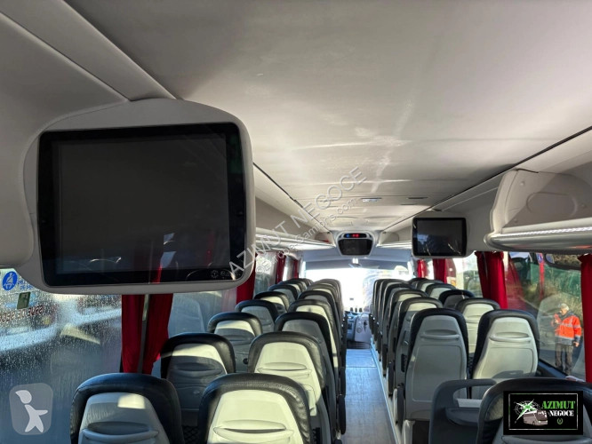 Междуградски автобус Irizar IRIZAR
