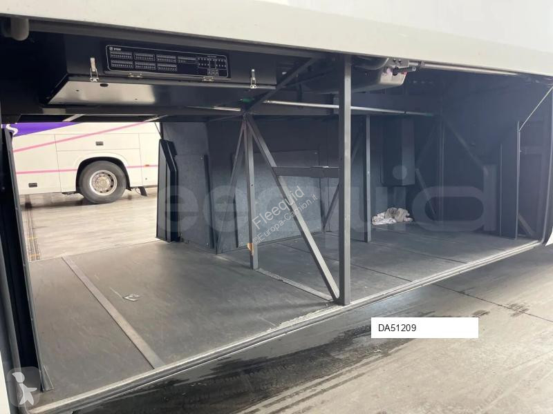Междуградски автобус Irizar i6