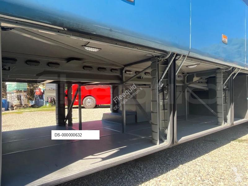 Ônibus viagem Mercedes