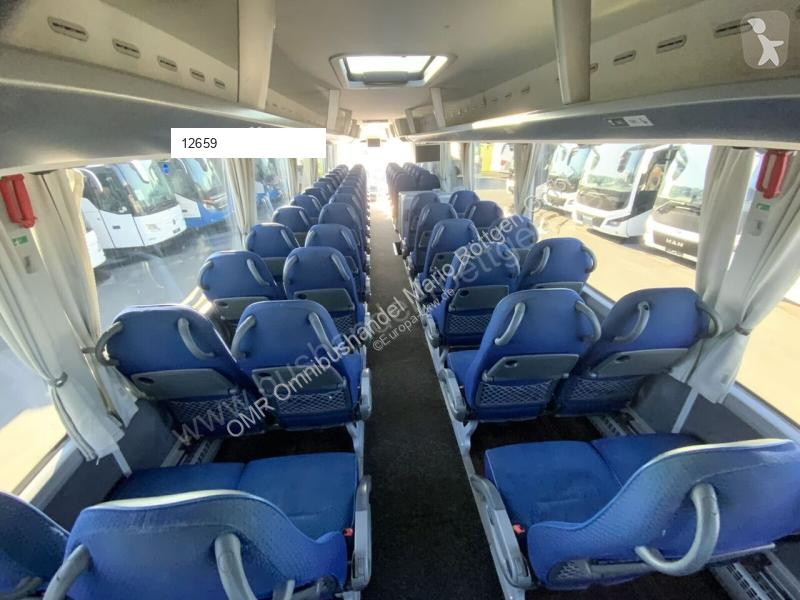 MAN R 08 coach