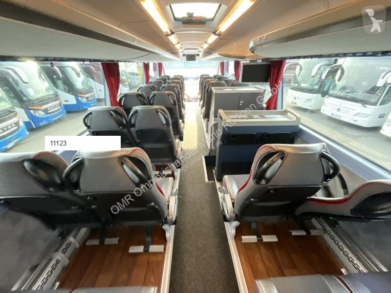 حافلة Neoplan