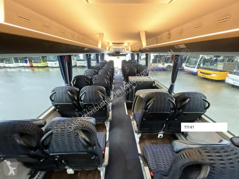 حافلة Neoplan L