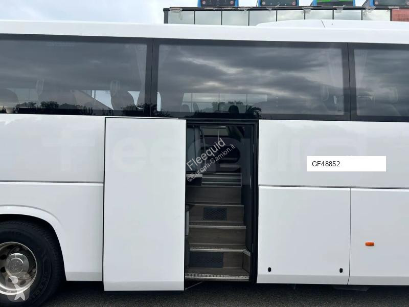 Междуградски автобус Irizar i6