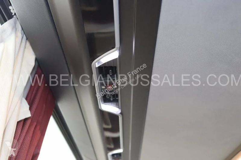 Autocar Neoplan / 12.0m / Full Option