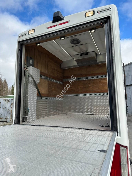 Междуградски автобус Scania Van Hool Actron Cargo