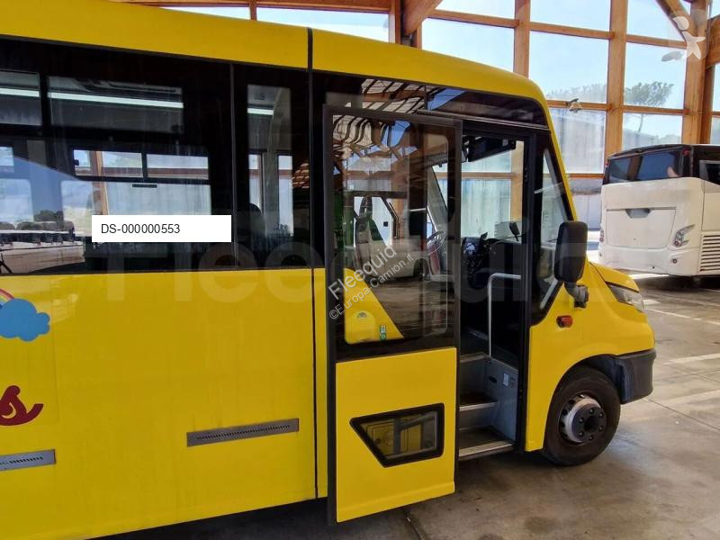Междугородний автобус Iveco