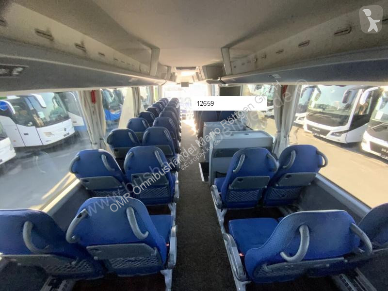MAN R 08 coach