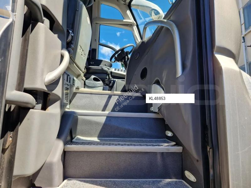 Autobus Irizar PB
