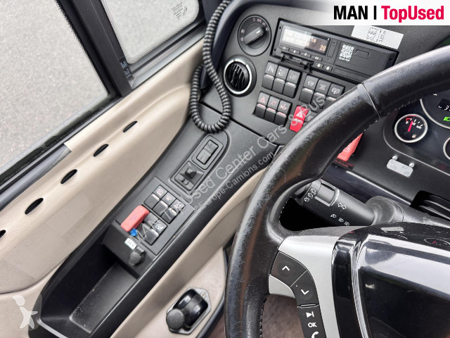 Междуградски автобус Neoplan Tourliner 53 pax...