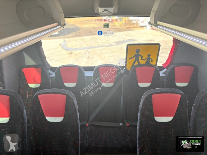 Междуградски автобус Irizar IRIZAR