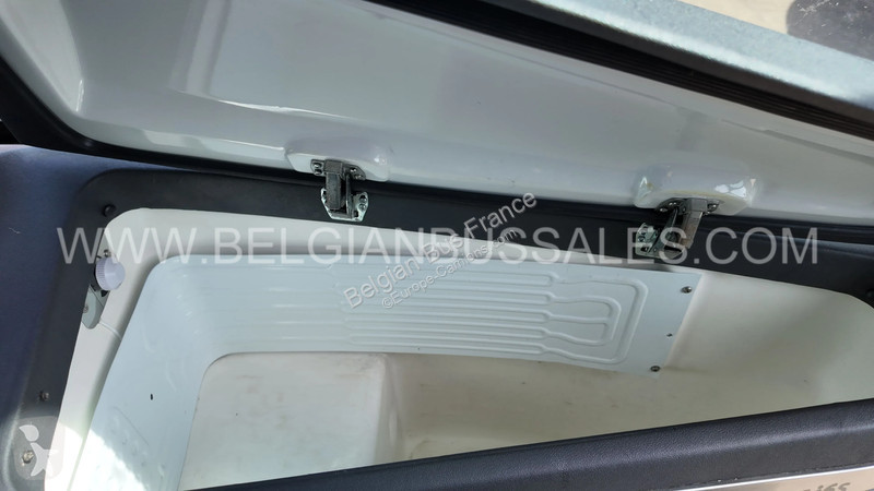 حافلة Irizar 14.37 / Lift / Full Option