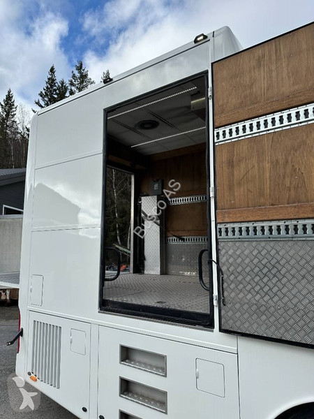 Междуградски автобус Scania Van Hool Actron Cargo