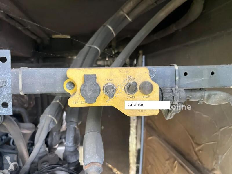 Междуградски автобус Scania Atomic