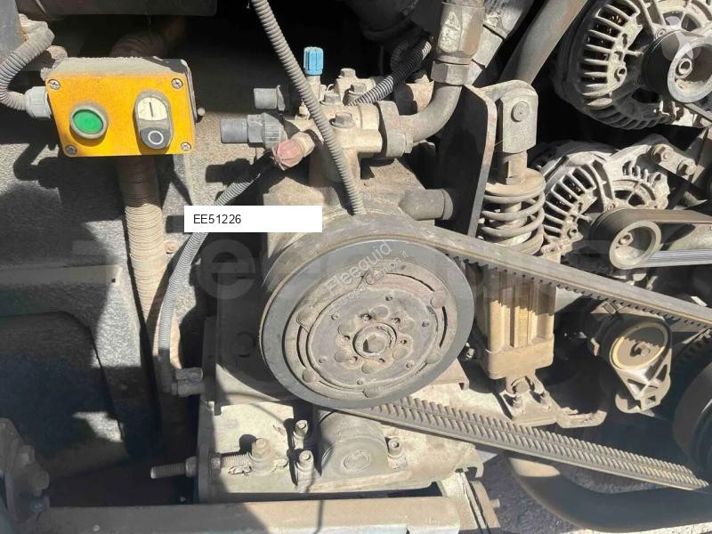 حافلة Isuzu Visigo