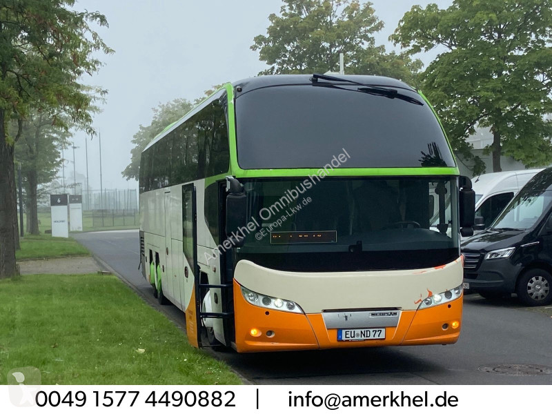 Междуградски автобус Neoplan cityliner