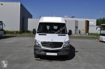 Autobus trasporto scolastico Mercedes