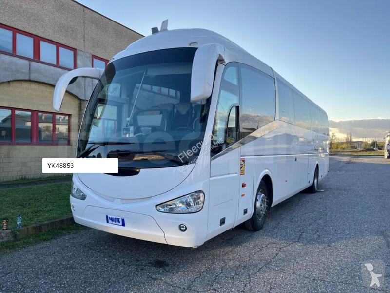 Междуградски автобус Irizar i6