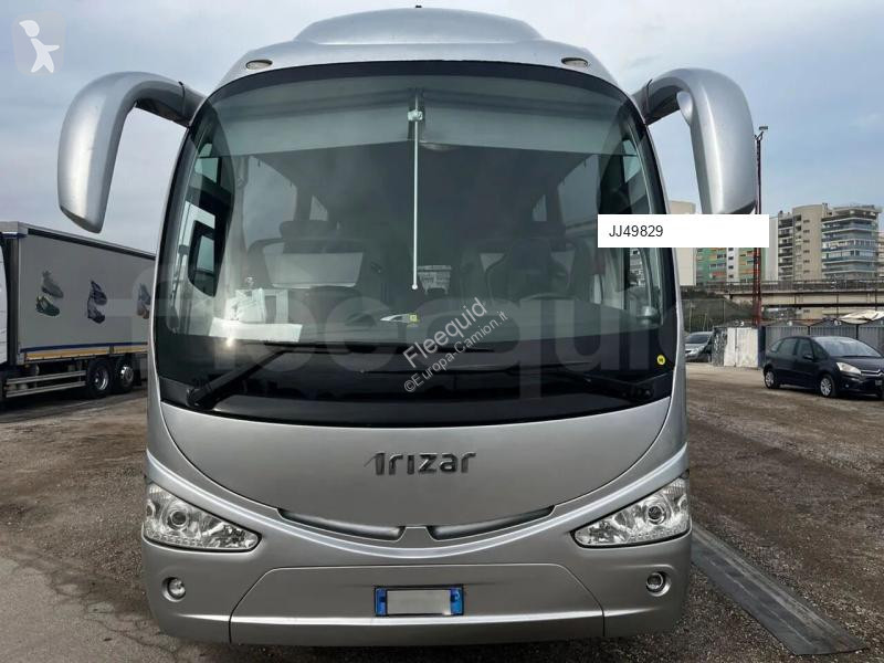 Междуградски автобус Irizar i6