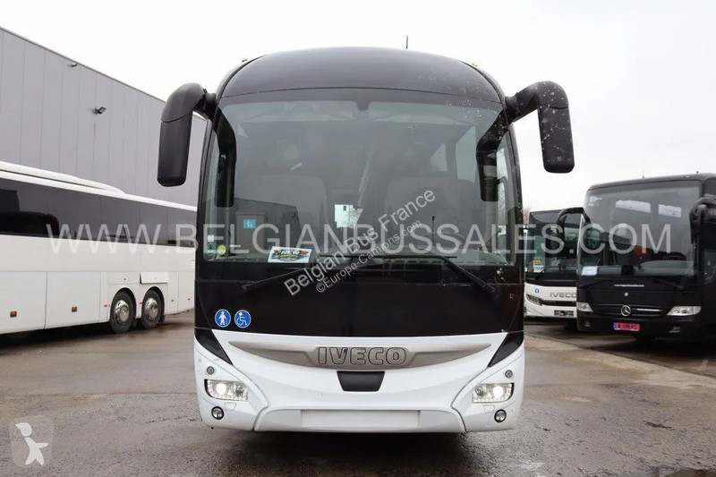 حافلة Iveco / 12.8m / Lift / Full Option