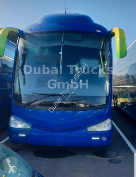 Междуградски автобус Scania...