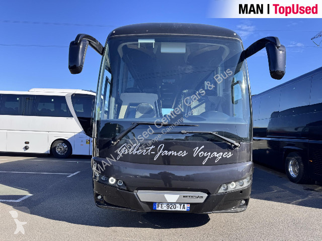 Междуградски автобус Neoplan P10 Tourliner