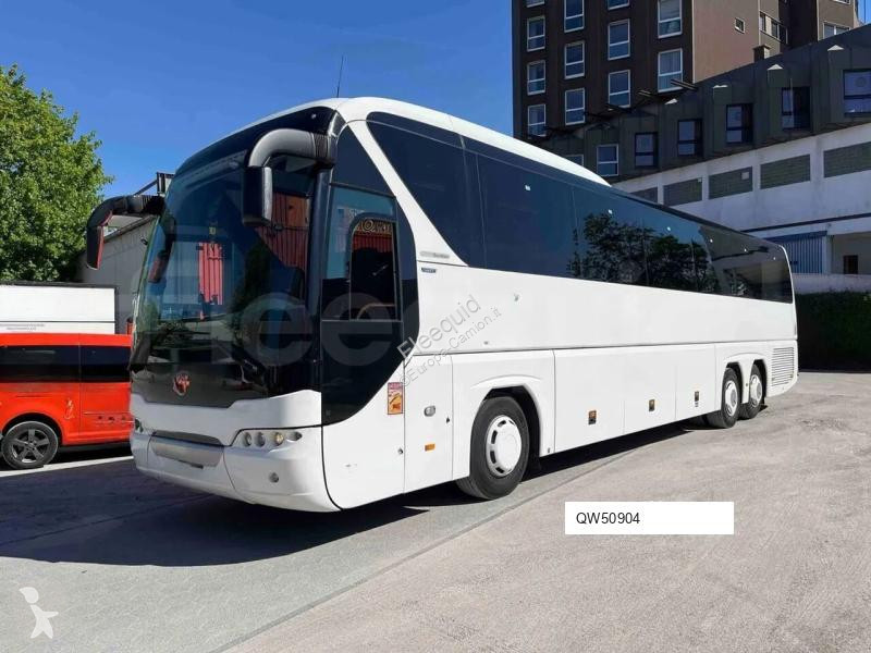 Междуградски автобус Neoplan