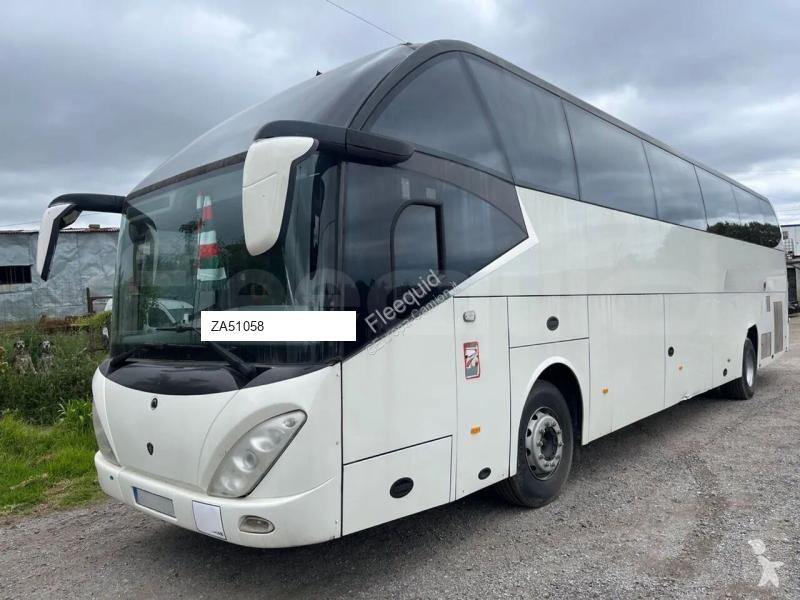 Междуградски автобус Scania Atomic