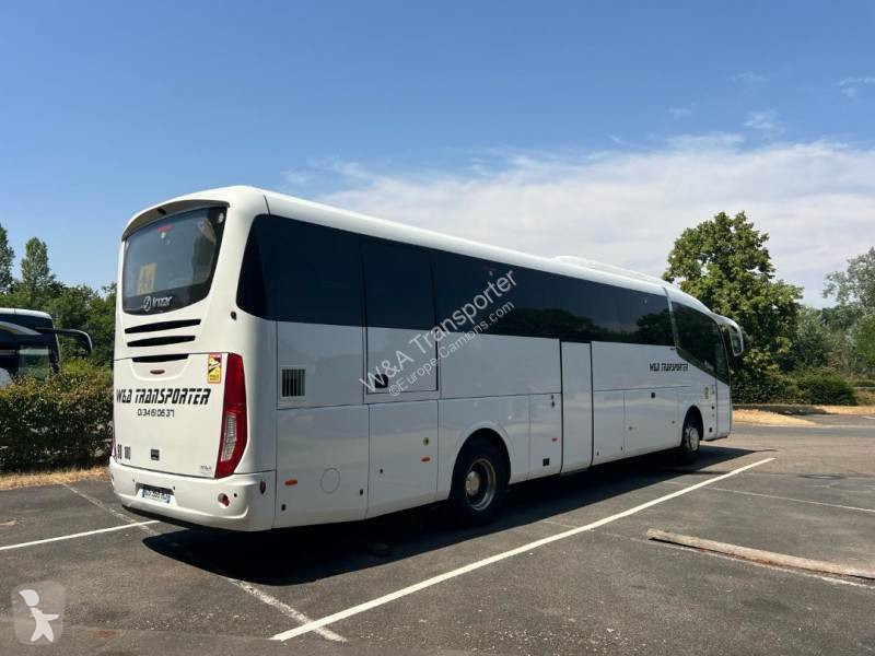 Междуградски автобус Irizar