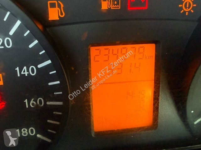 Autobus Mercedes 516 23 Sitzen