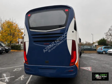 Autokar turystyczny Irizar
