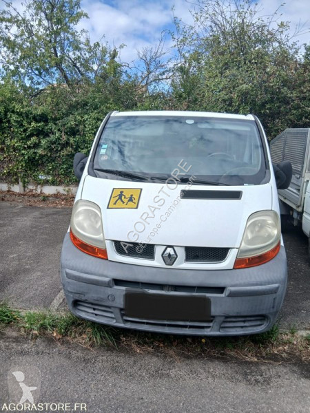 Autocar Renault TRAFIC