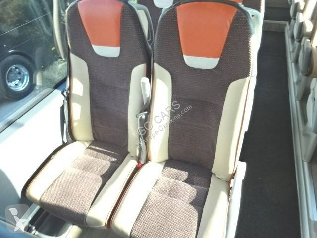 Междугородний автобус Irizar 61+1+1
