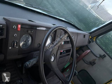 حافلة Mercedes 711 D